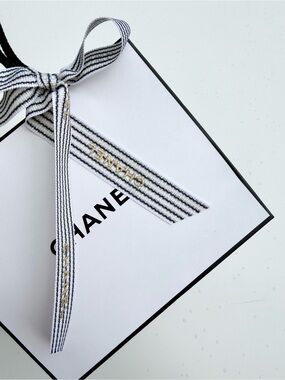 CHANEL Rouge Allure Velvet Lipstick Rouge Noir No.387 (LTD ED S26) BNIB
